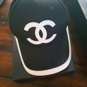 Basball Man's Design Hat Man New with a box